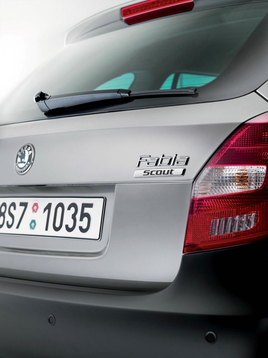  Skoda Fabia Scout 2009 года  (фото 12 из 27)